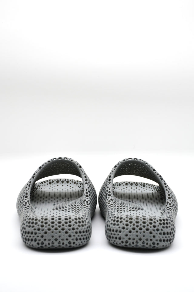 SOLE 3D Printed Athletic Recovery Slippers