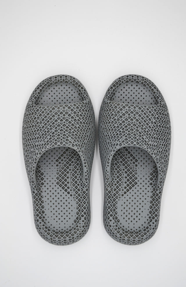 SOLE 3D Printed Athletic Recovery Slippers