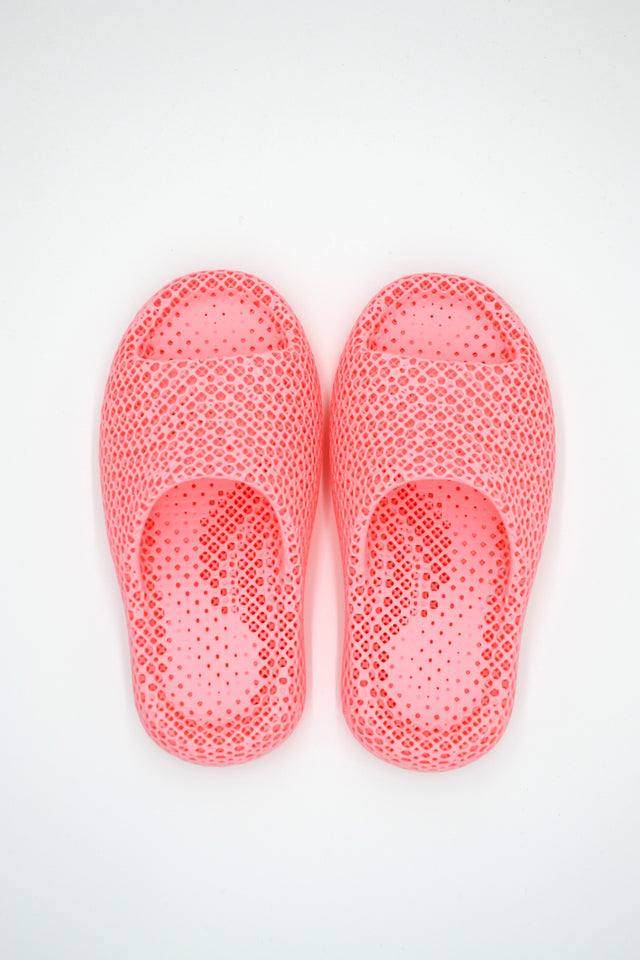 SOLE 3D Printed Athletic Recovery Slippers